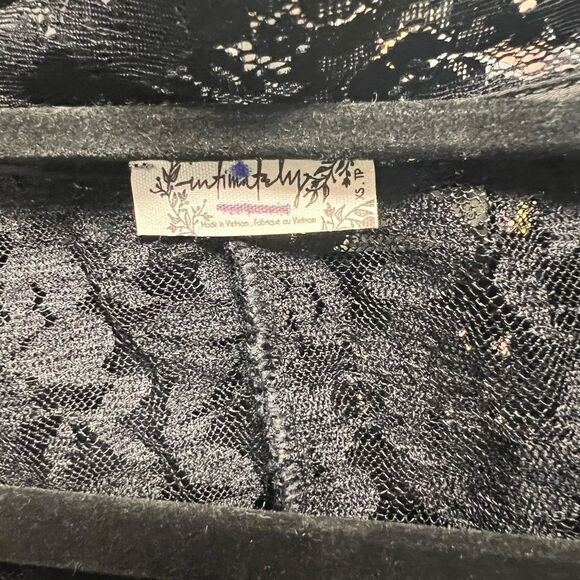 Free People Intimately Daylight Lace Cardi in Black NWOT - Picture 8 of 10